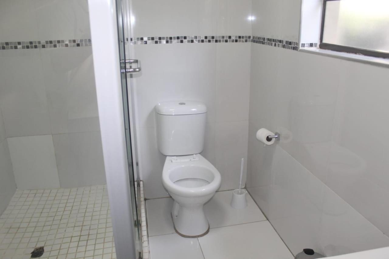 Alu Guesthouse Roodepoort Rum bild